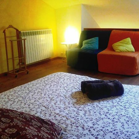 Apartamentos Saltarel-Lo Бесалу Экстерьер фото